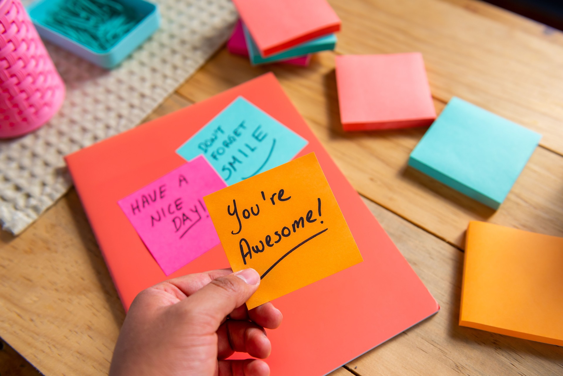 Working with sticky note in home studio